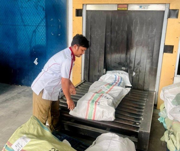 Seluruh Bandara di Indonesia Memiliki Pananganan Kargo dan&nbsp;Pos